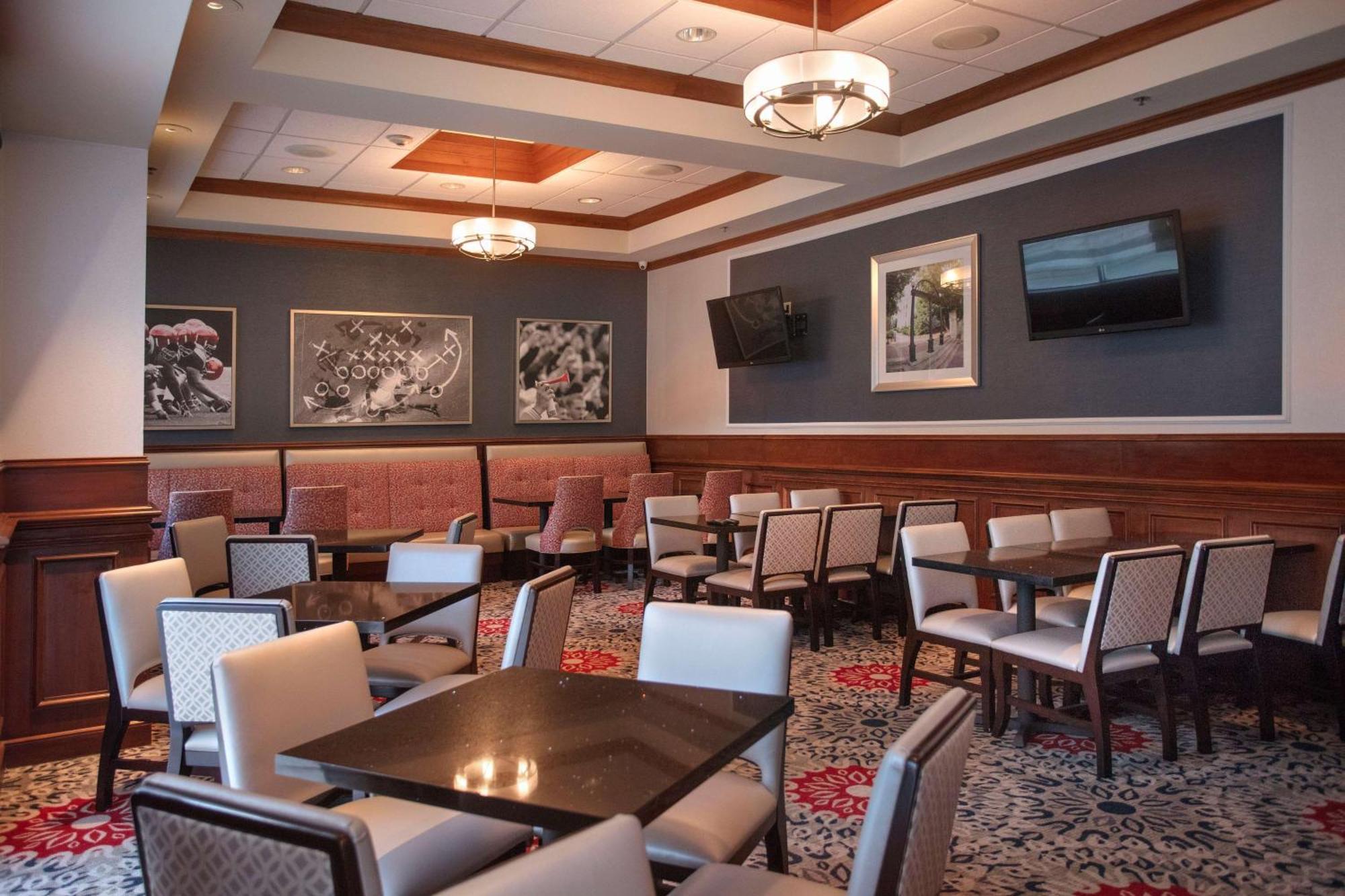 Courtyard By Marriott Athens Downtown Hotel Ngoại thất bức ảnh